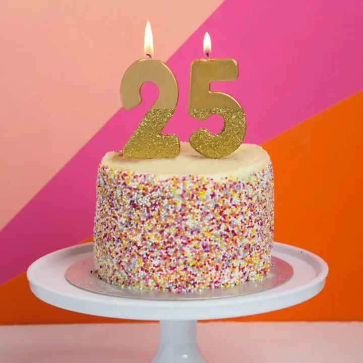 Bougie numéro 5 avec or et paillettes d'or