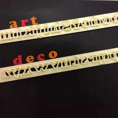 Alphabet Ausstecher klein - komplettes Buchstaben-Set