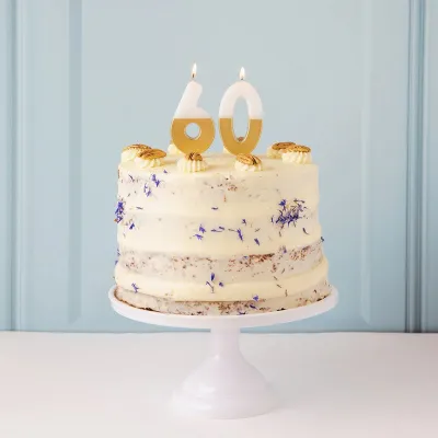 Bougie numéro 6 avec blanc et or