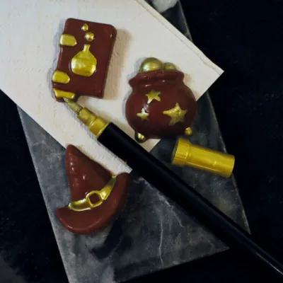 Gold food pen with 2 tips