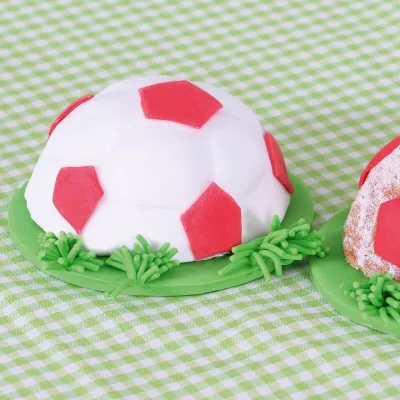 Mini football baking tin Ø 8.5 cm, 2 pieces