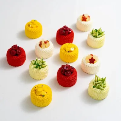 Silikonform Mini-Dessert Rüschenrand, 12 Stück