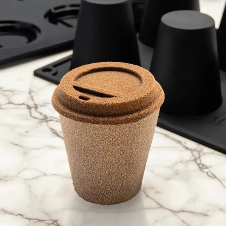 Tazza con stampo in silicone