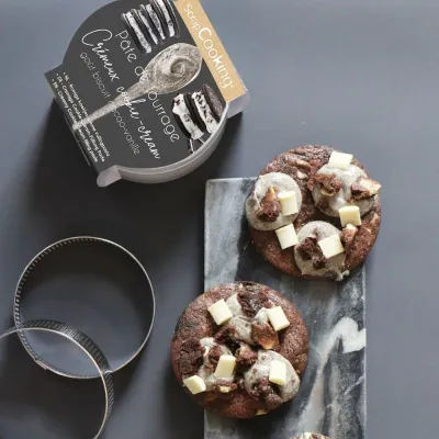 Creamy filling with cookie pieces, 200 g