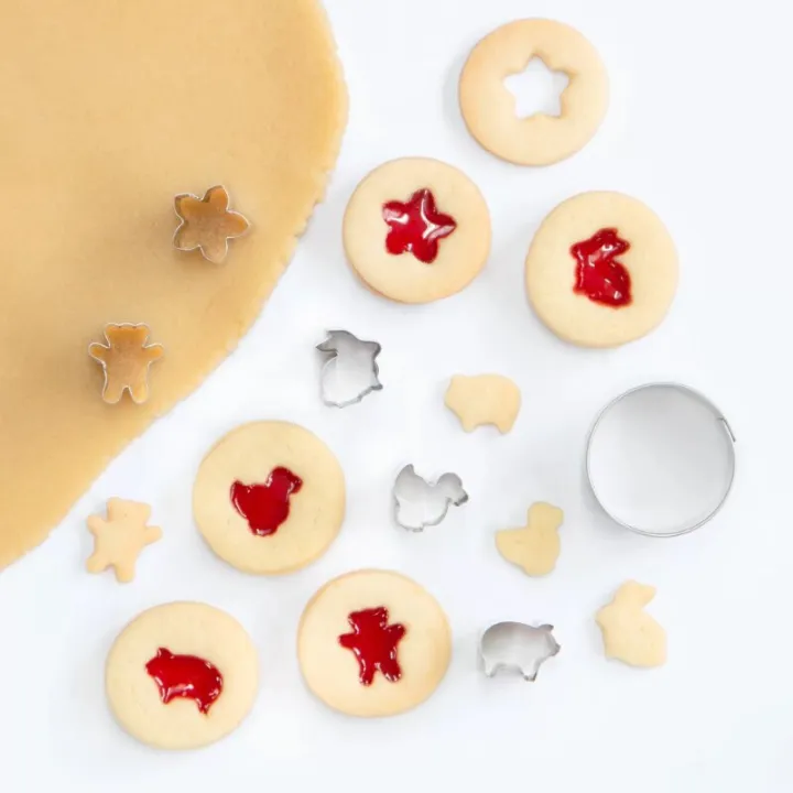 Mini cookie cutter set, 6 pieces