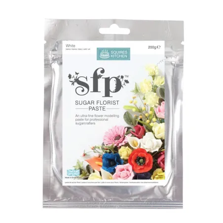 Pasta di fiori bianca per decorazioni, fiori e foglie in zucchero