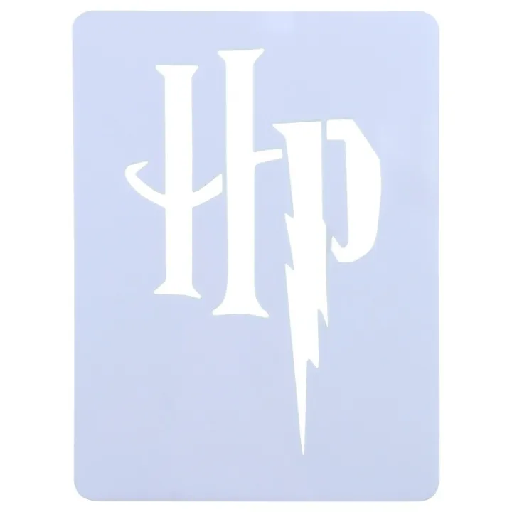Lo stencil di Harry Potter con il logo HP evoca la magia sui dolci