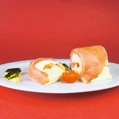 Semicircular pie and terrine mold