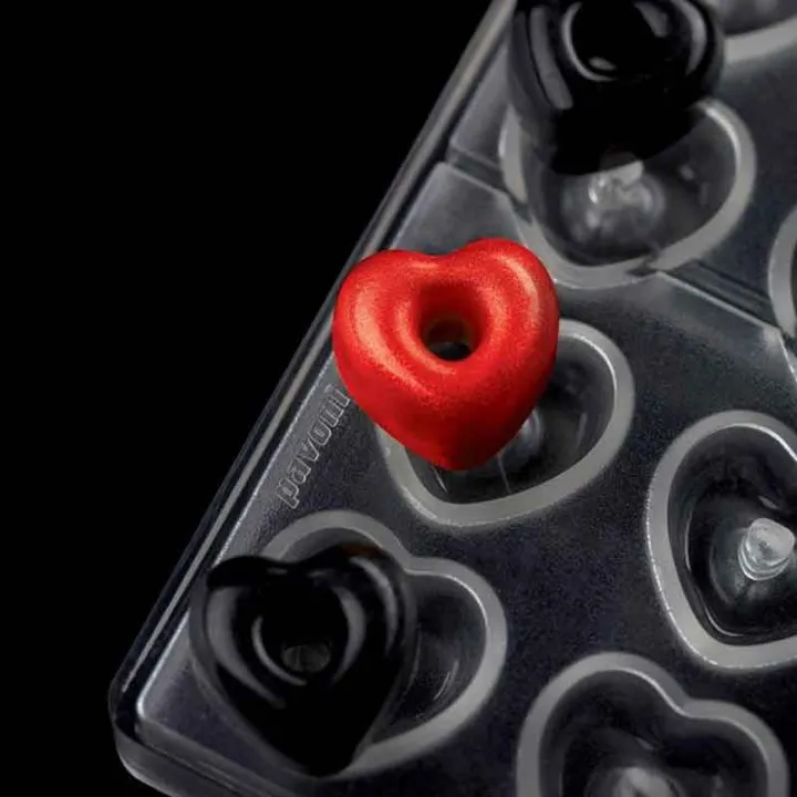 Chocolate mold heart with hole 21 chocolates