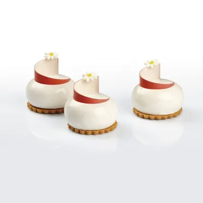 Mit der Silikonform Halbrund Ø 6.5 cm 12 Stück echte Patisserieträume herstellen