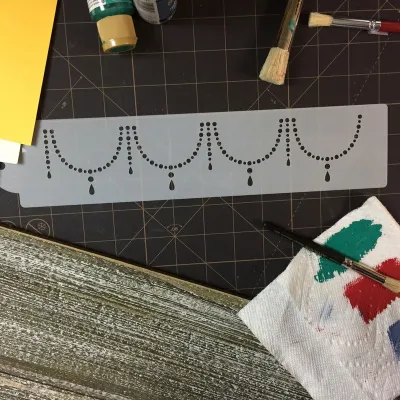 Pearl Necklace Stencil for Elegant Cake Borders