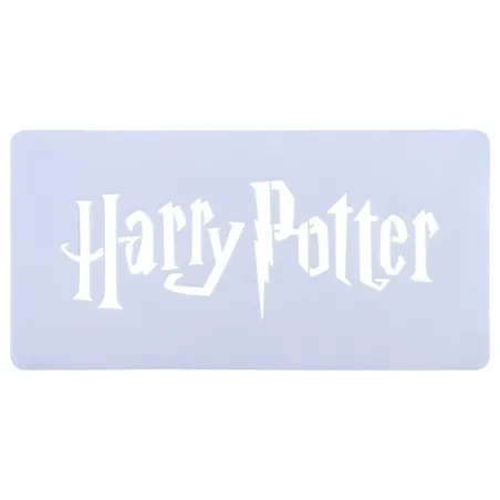 Le pochoir d'écriture Harry Potter fait apparaître la magie sur les desserts