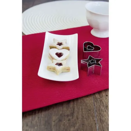 Star cookie cutter in star