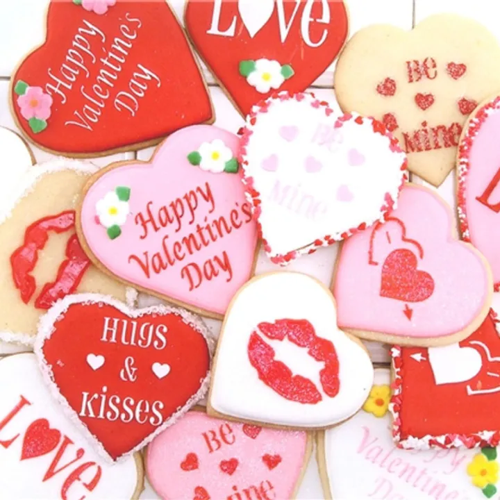 Love Stencils for Sweet Words and Motifs on Your Desserts