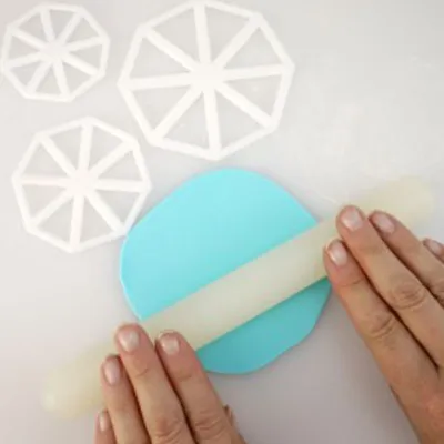 Pennant cookie cutter set