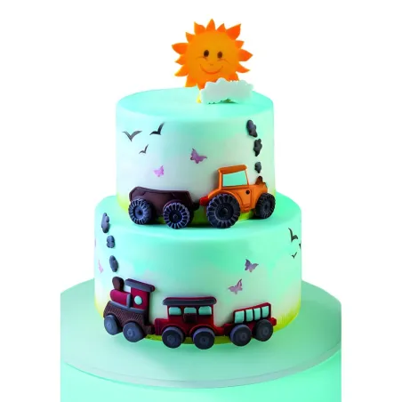 Locomotive with train cookie cutter set