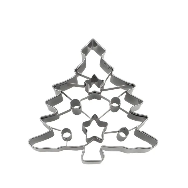 Emporte-pièce sapin avec étoiles et boules en métal