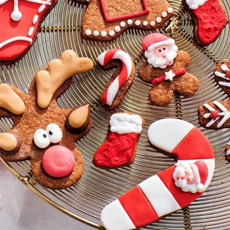 Sugar decoration Rudolph – edible reindeer head decoration for cupcakes and cakes | miniSchoggi