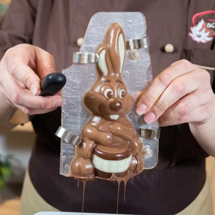 Creare il Coniglio di Pasqua ad Adliswil