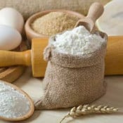 Farine e ingredienti per la cottura
