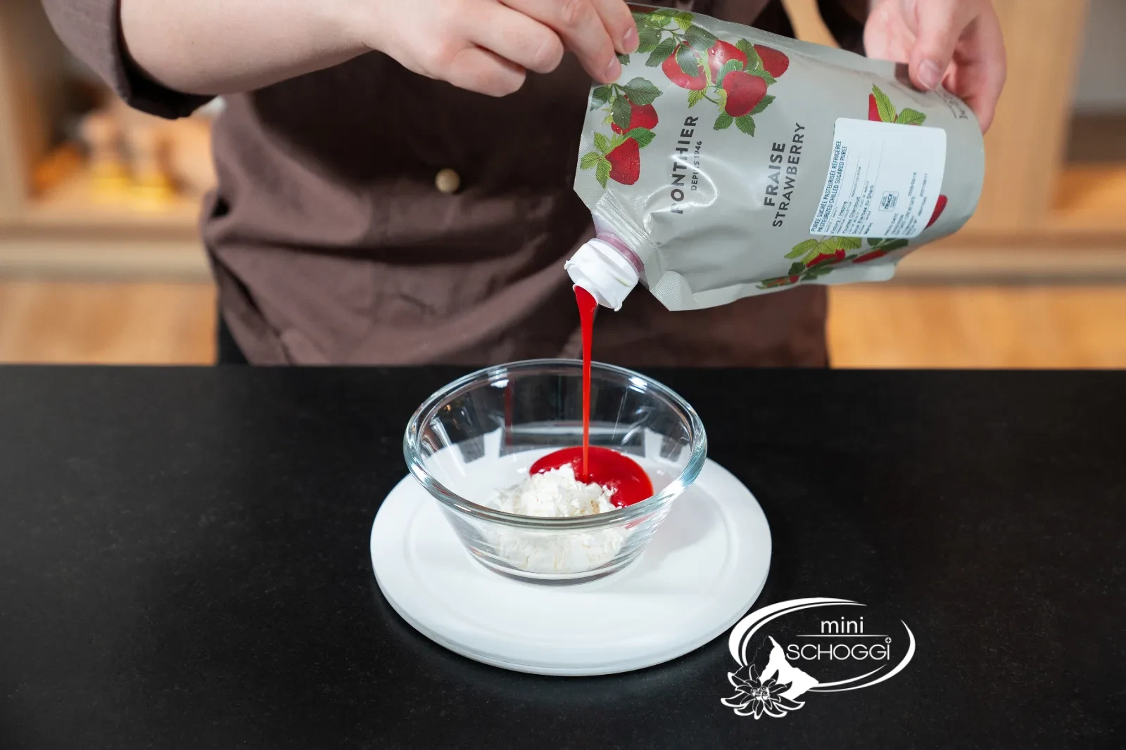 Vanille-Erdbeer-Creme (1. Füllung) Zubereitung