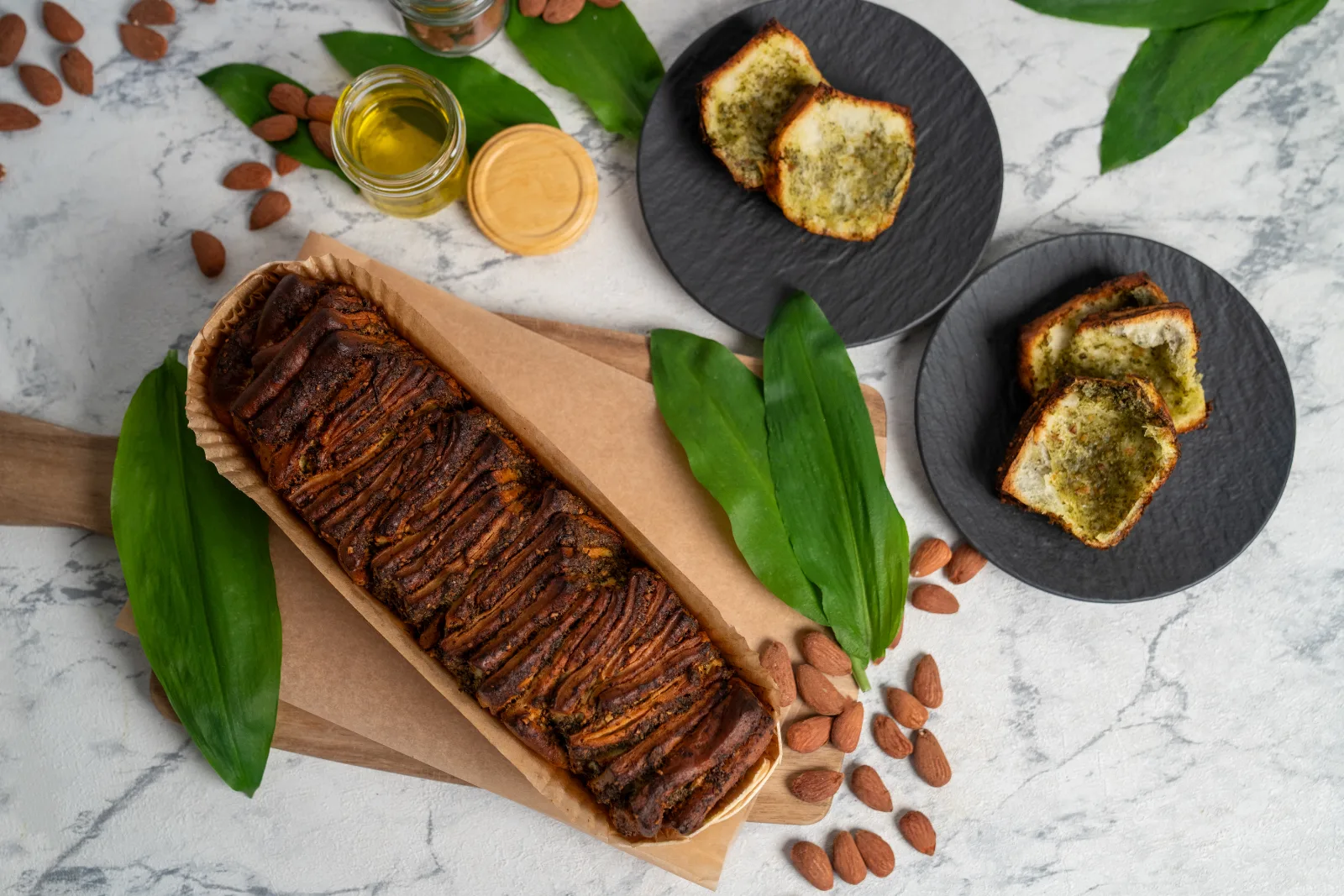 Zupfbrot mit frischem Bärlauchpesto