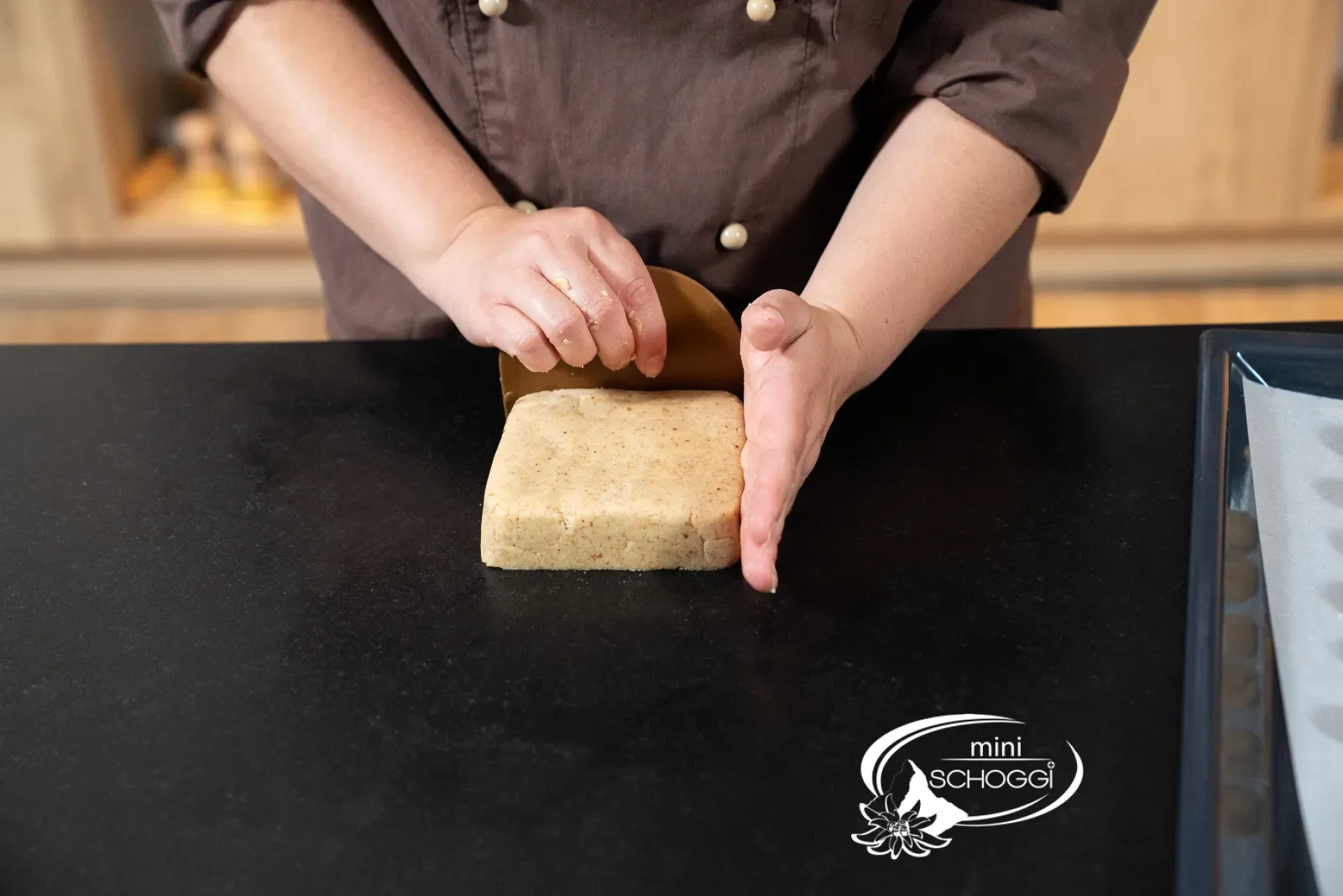Redresser les côtés du bloc de pâte