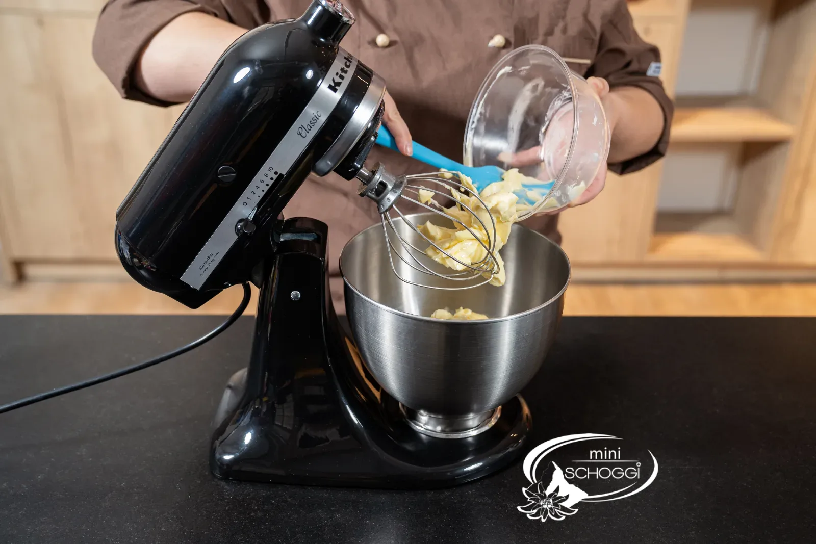 Butter und Zucker in der Küchenmaschine