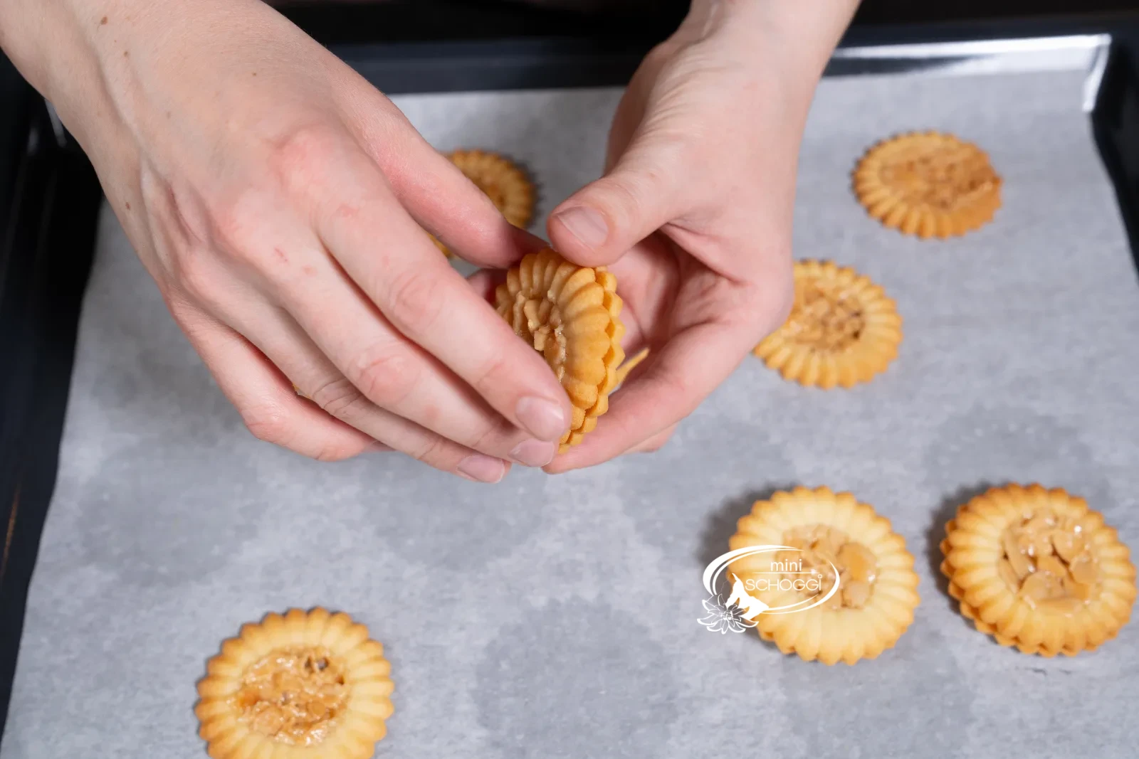 Due metà di florentino vengono unite con delicatezza