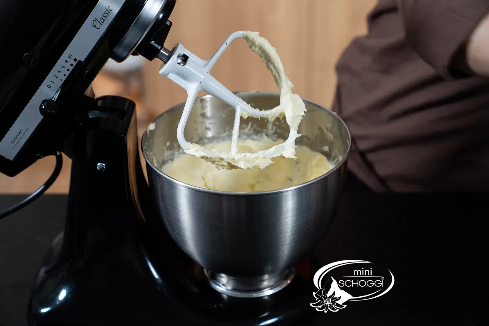 Frischkäse unterrühren