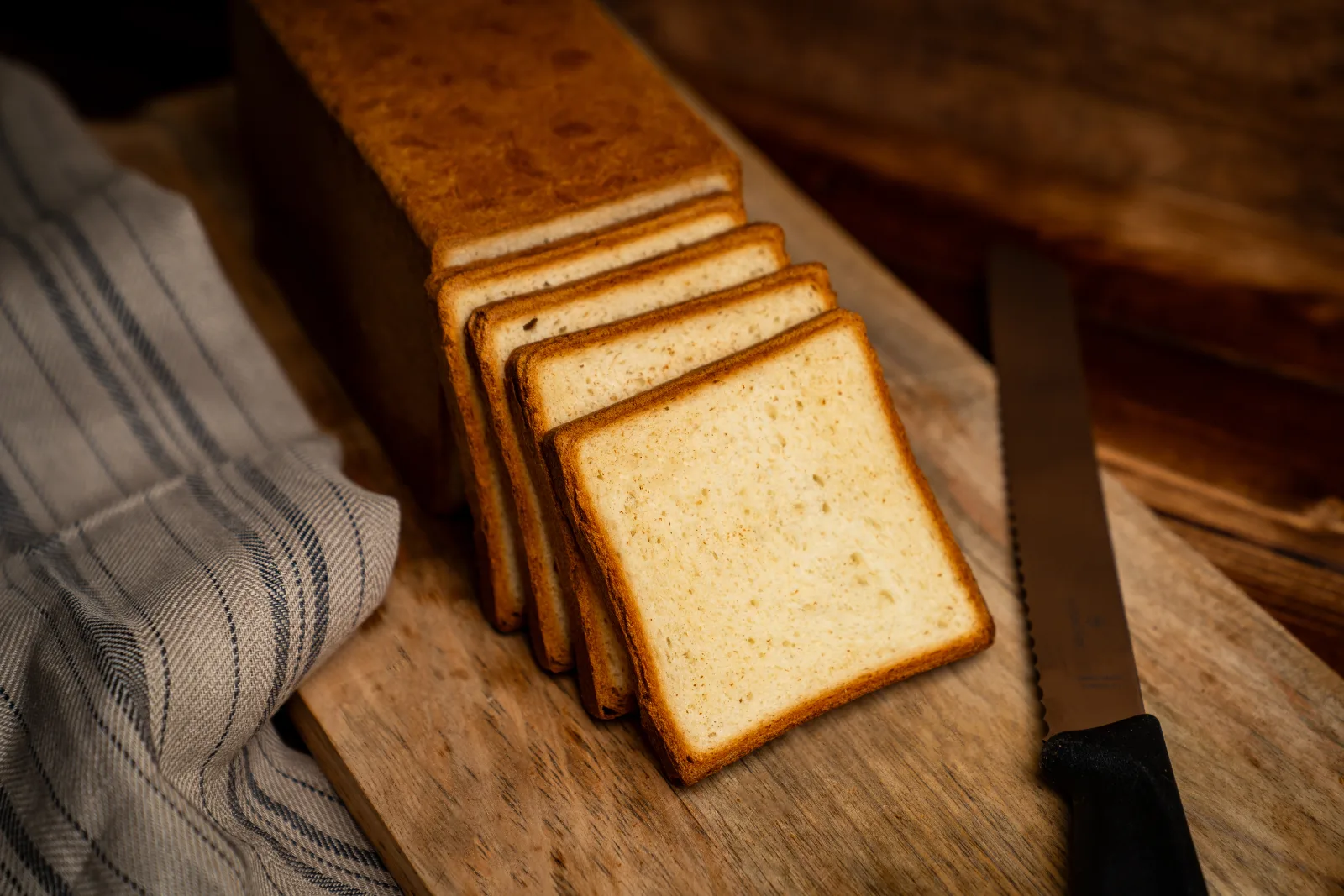 Toast bread