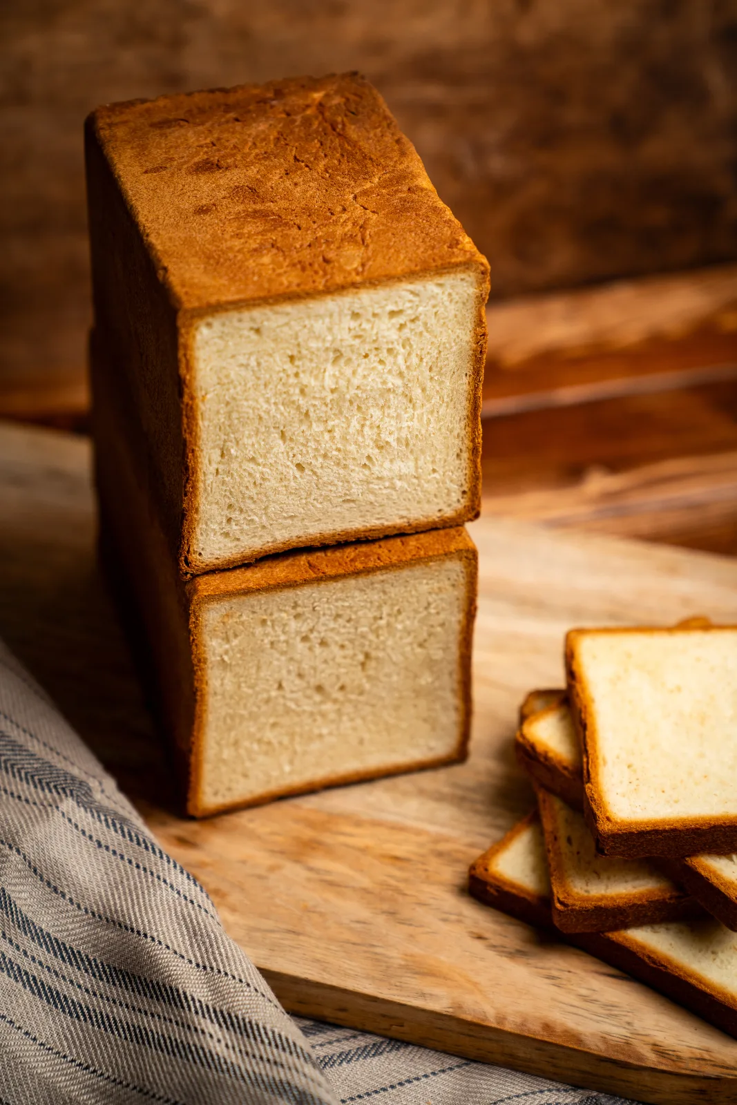 Toast bread
