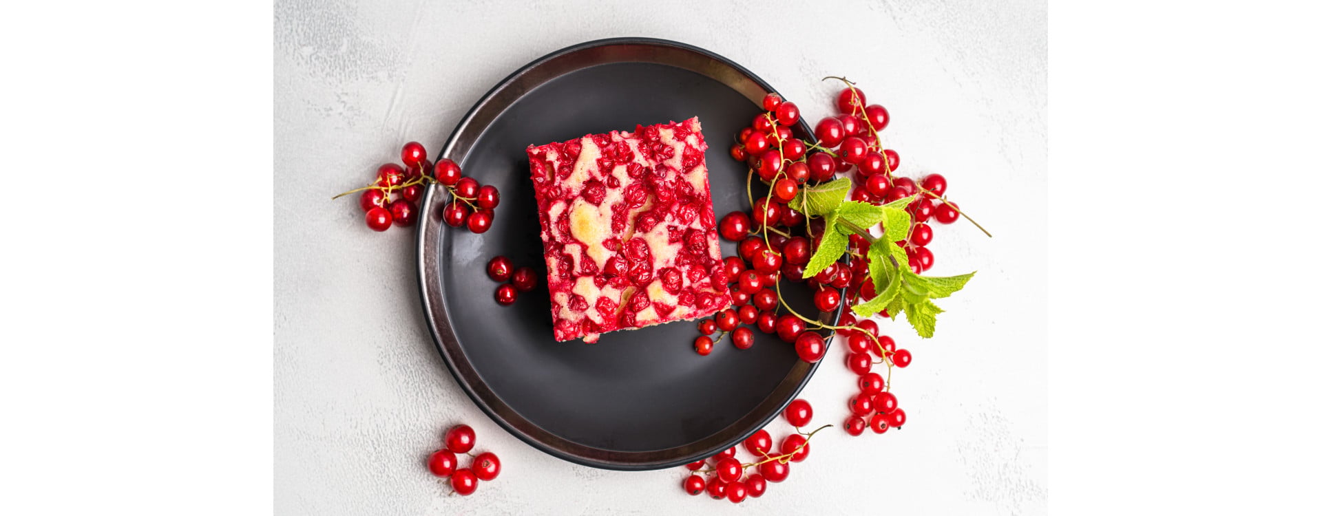 Saftiger Johannisbeerkuchen – schnell und einfach