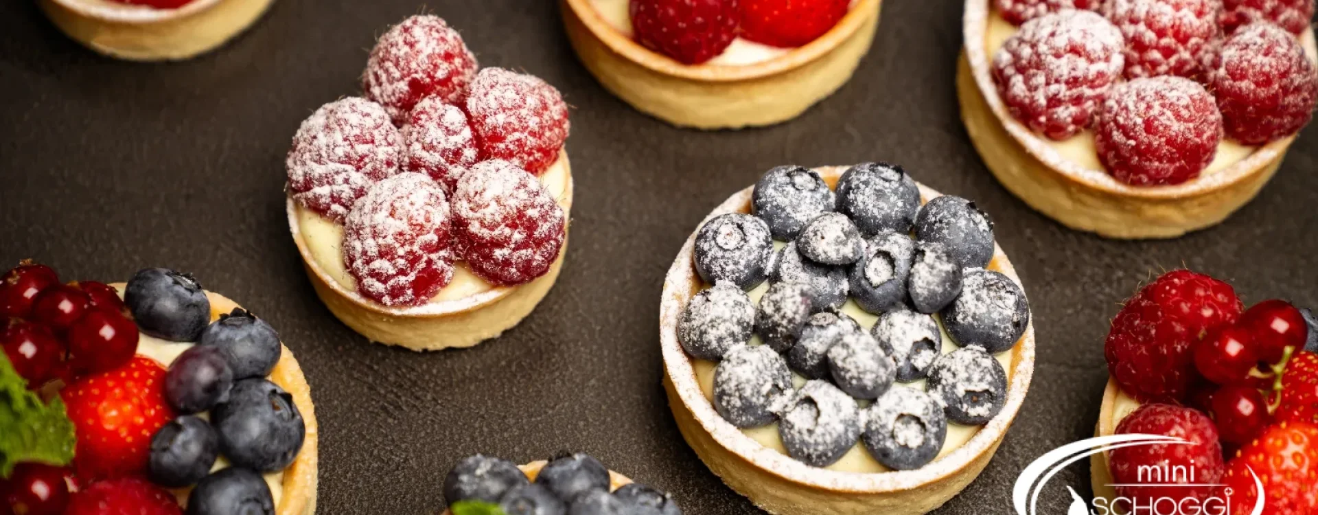 Tartelettes à la crème vanille et baies fraîches