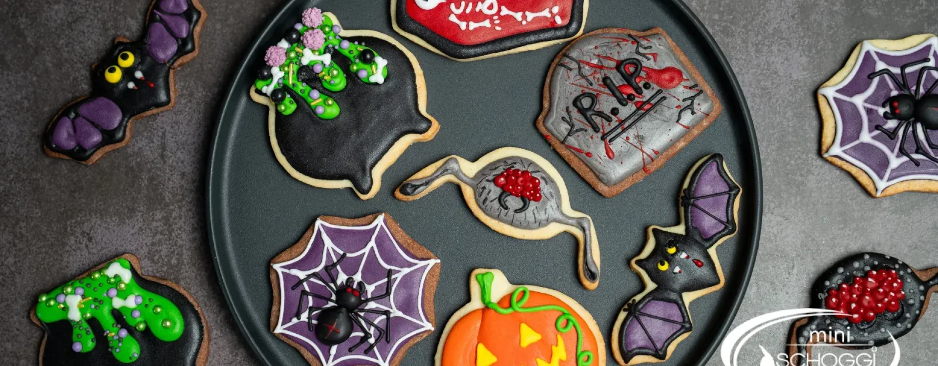Halloween-Guetzli mit Royal Icing