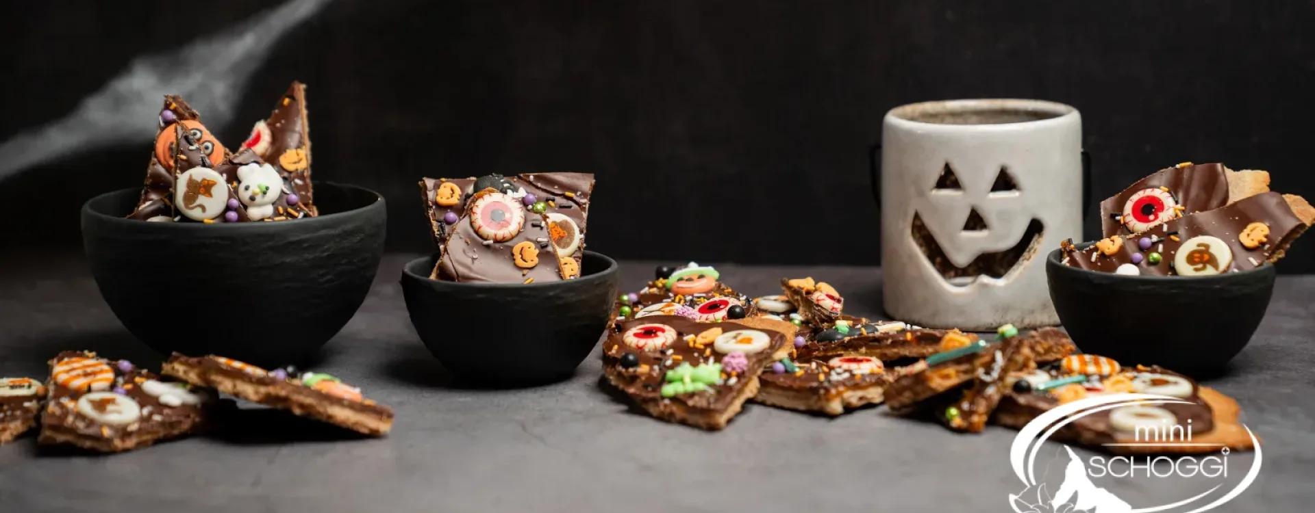 Halloween-Bruchschokolade mit Mürbeteig
